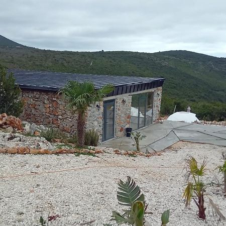הוילה טיווט Glamping Peninsula Lustica Rose מראה חיצוני תמונה