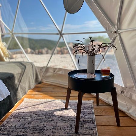 הוילה טיווט Glamping Peninsula Lustica Rose מראה חיצוני תמונה
