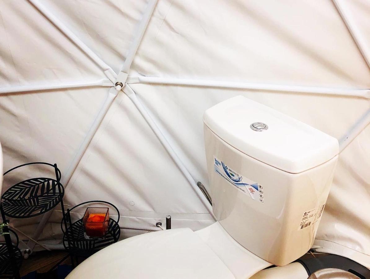 הוילה טיווט Glamping Peninsula Lustica Rose מראה חיצוני תמונה