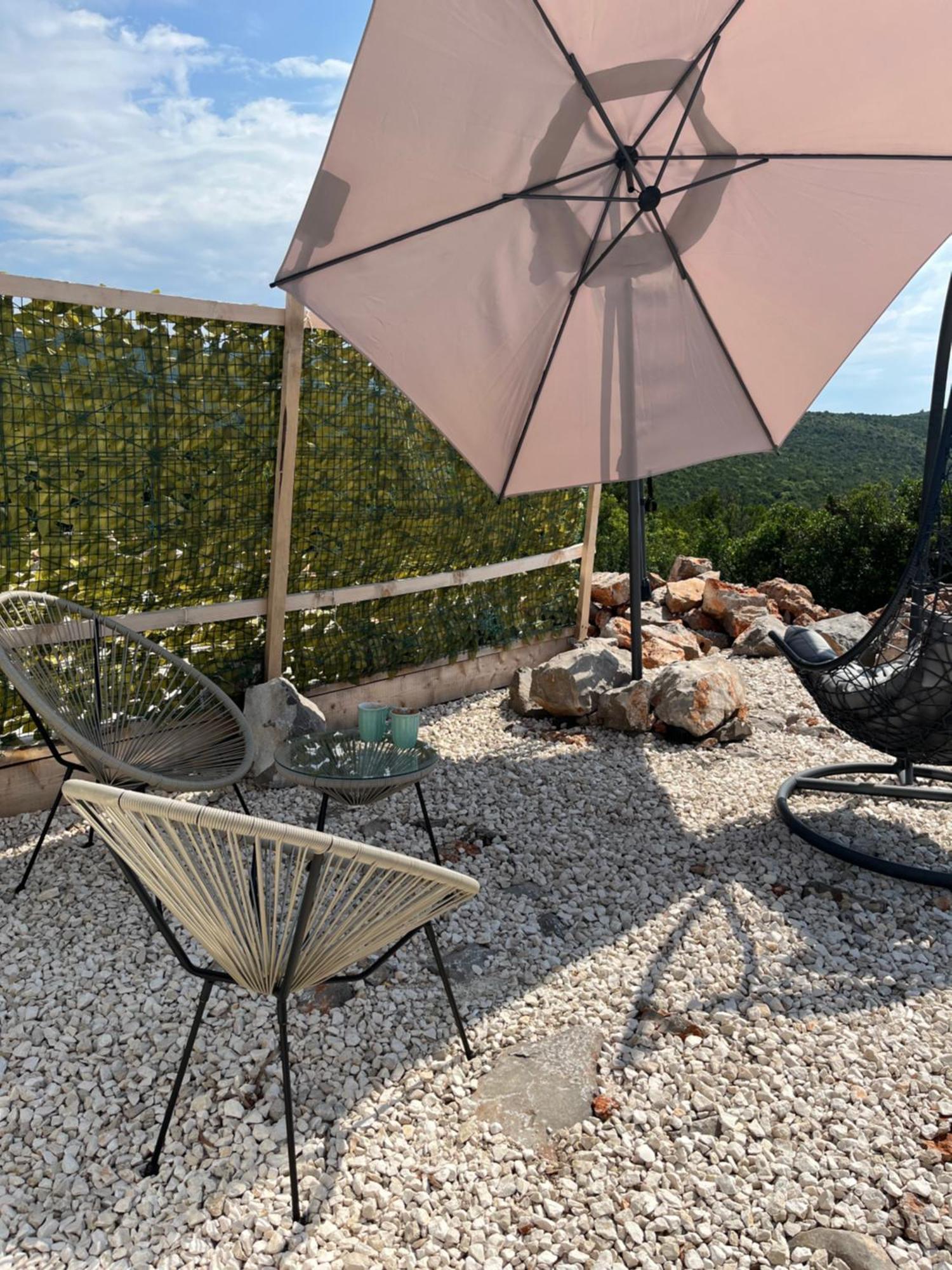 הוילה טיווט Glamping Peninsula Lustica Rose מראה חיצוני תמונה